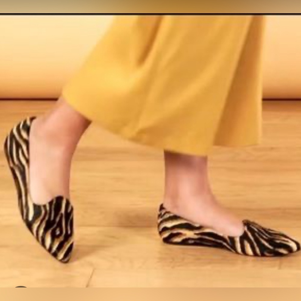 GUC Gibson Latimer 100% Calf Hair Pointed Tow Flats